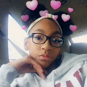 Meet your Posher, Alayna